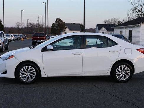 Used 2019 Toyota Corolla LE image 5