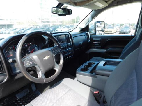 Used 2016 Chevrolet Silverado 2500 LT image 8