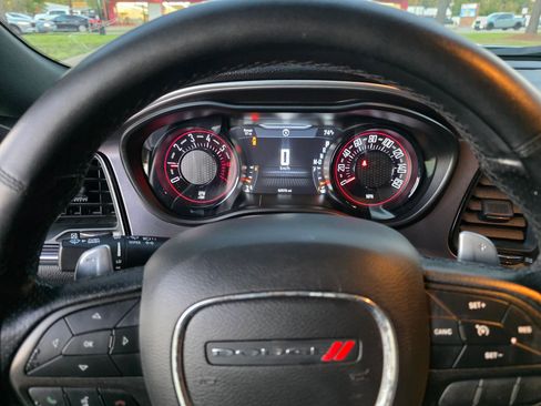 Used 2020 Dodge Challenger R/T image 15