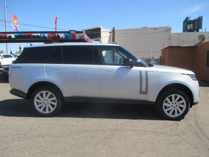 Used 2025 Land Rover Range Rover Long Wheelbase SE