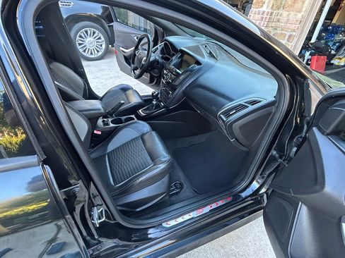 Used 2013 Ford Focus ST image 16