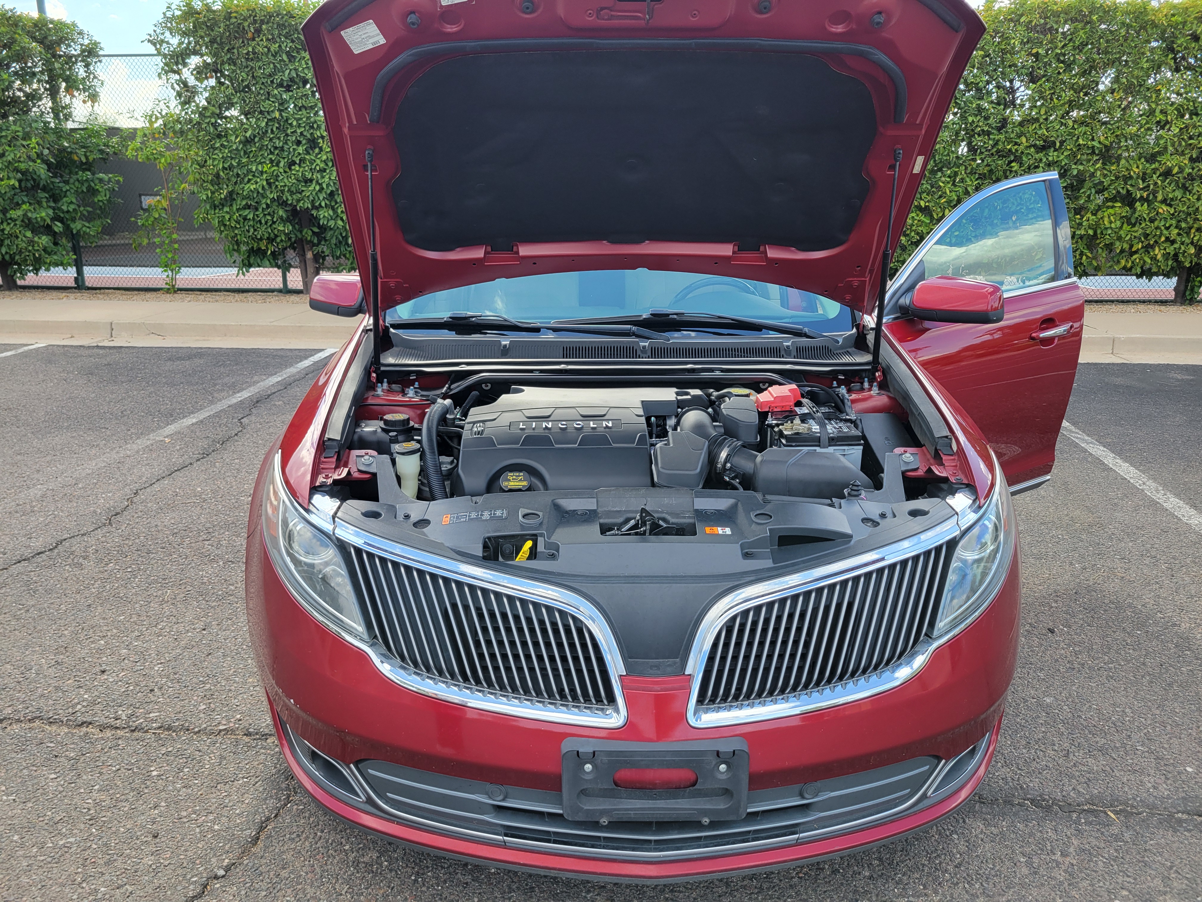 Used 2013 Lincoln MKS w/ Ultimate Package FWD image 14