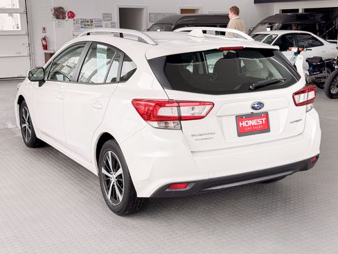 Used 2019 Subaru Impreza 2.0i Premium image 6