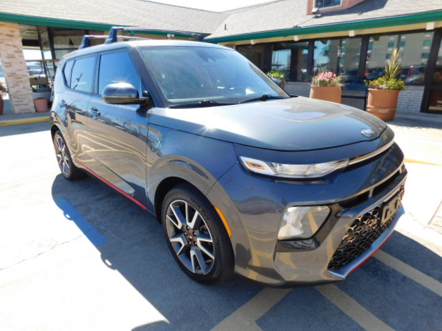 Used 2021 Kia Soul GT-Line FWD image 2