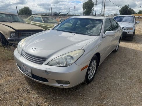 Used 2004 Lexus ES 330 UNAVAIL FWD image 3