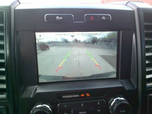 Used 2018 Ford F150 STX image 17