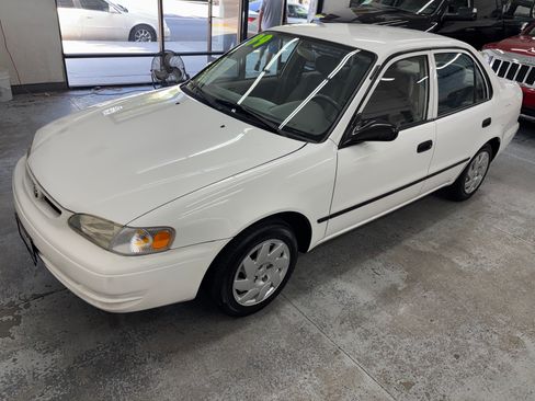 Used 1999 Toyota Corolla VE image 2