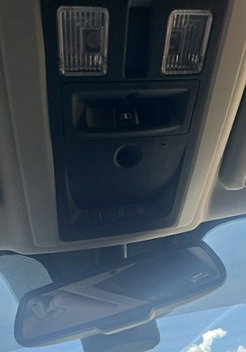 Used 2015 RAM 1500 2WD Crew Cab Sport image 45