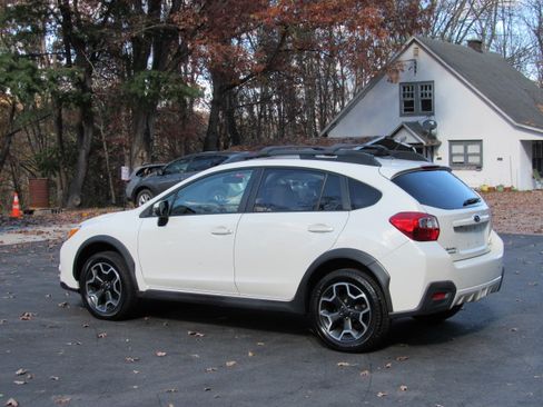 Used 2015 Subaru XV Crosstrek 2.0i Limited image 9