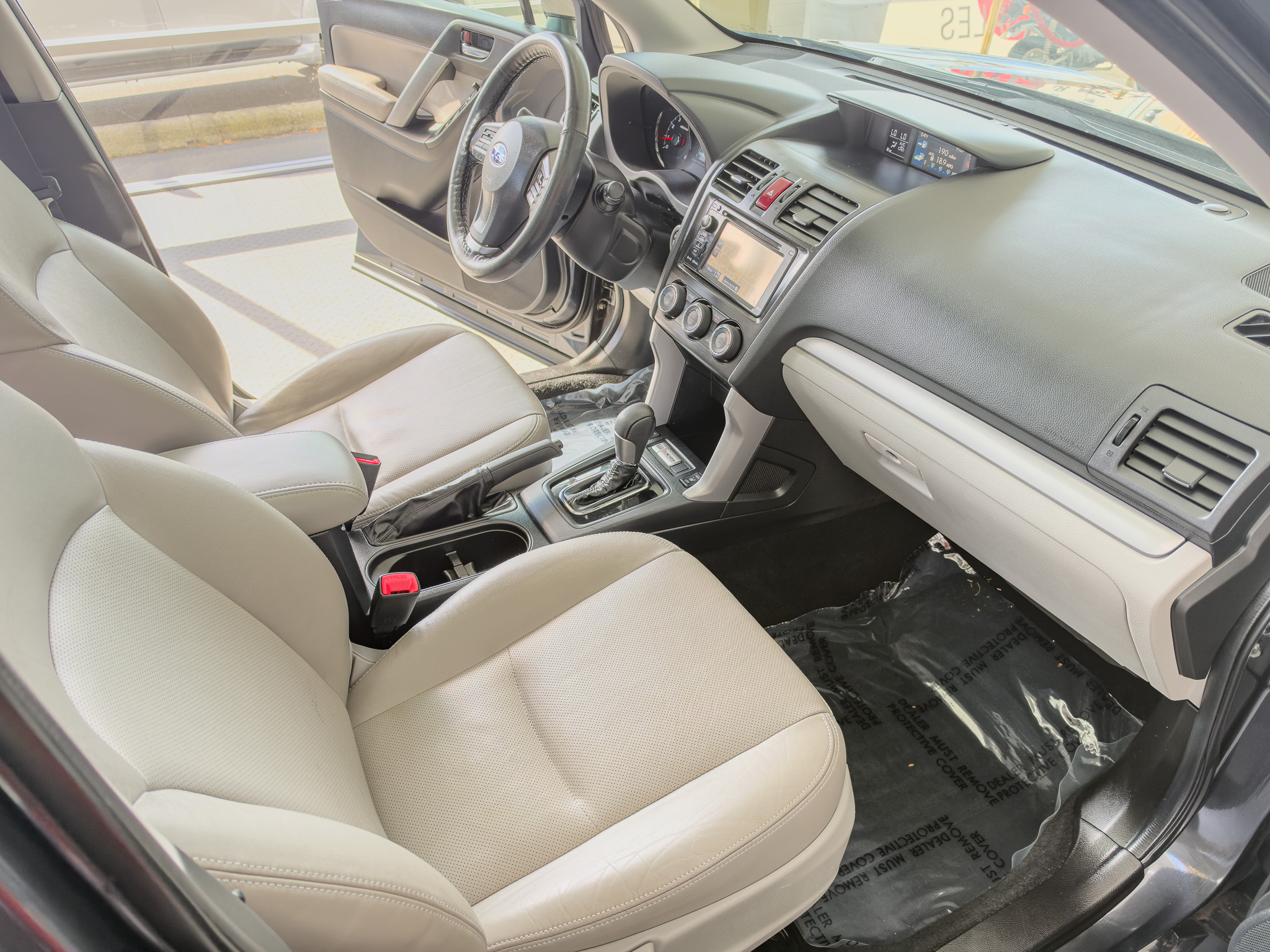 Used 2015 Subaru Forester 2.5i Touring AWD/4WD image 15