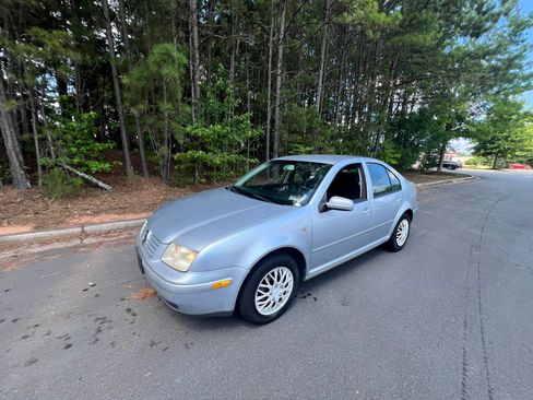 Used 2003 Volkswagen Jetta GL Sedan FWD image 1