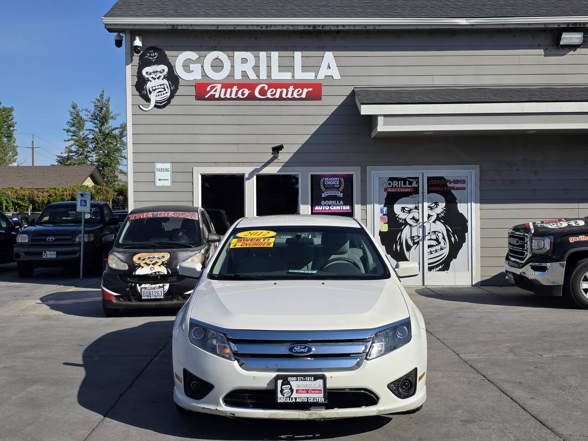 Used 2012 Ford Fusion SE FWD image 2