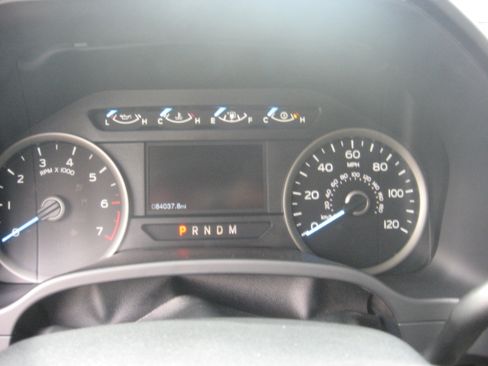 Used 2019 Ford F150 XLT image 10