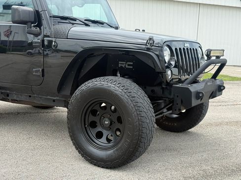 Used 2017 Jeep Wrangler Sport AWD/4WD image 51