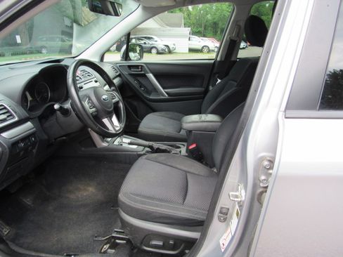 Used 2018 Subaru Forester 2.5i Premium image 24