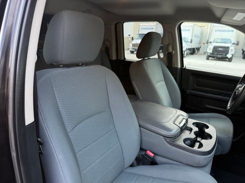 Used 2014 RAM 1500 ST RWD image 83