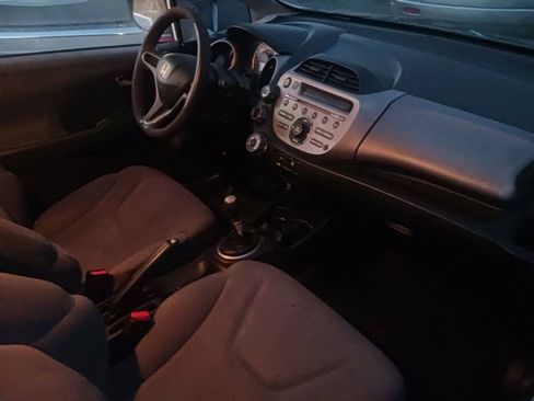 Used 2010 Honda Fit image 15
