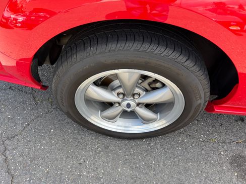 Used 2005 Ford Mustang GT image 37