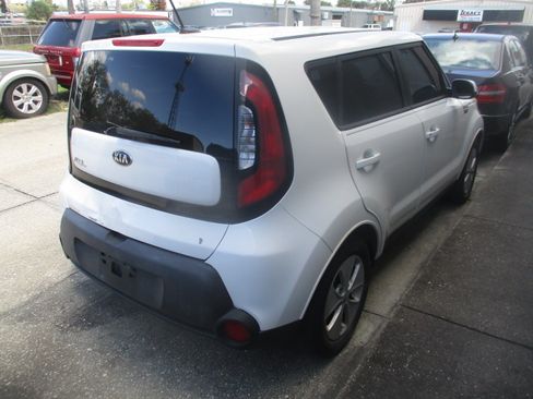 Used 2016 Kia Soul image 5