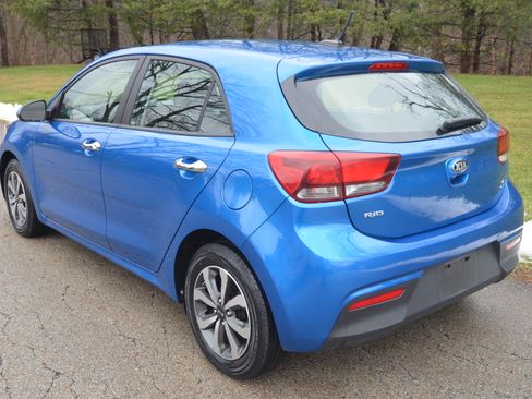 Used 2021 Kia Rio S image 3