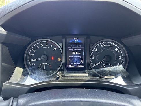 Used 2021 Toyota Tacoma TRD Sport image 22