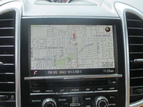 Used 2016 Porsche Cayenne image 7