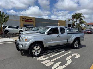 Used 2005 Toyota Tacoma PreRunner image 1