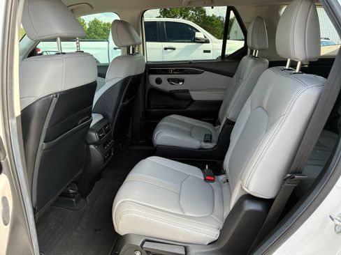 Used 2025 Honda Pilot EX-L image 21