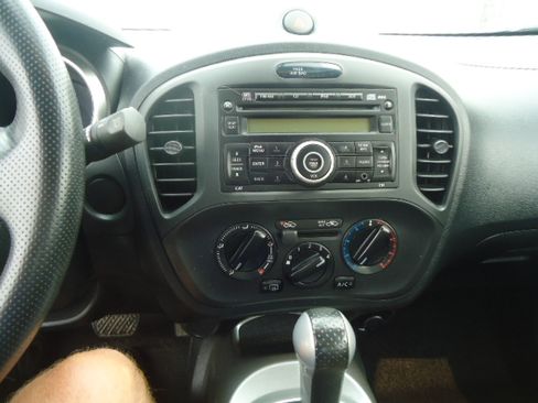 Used 2014 Nissan Juke AWD S image 15