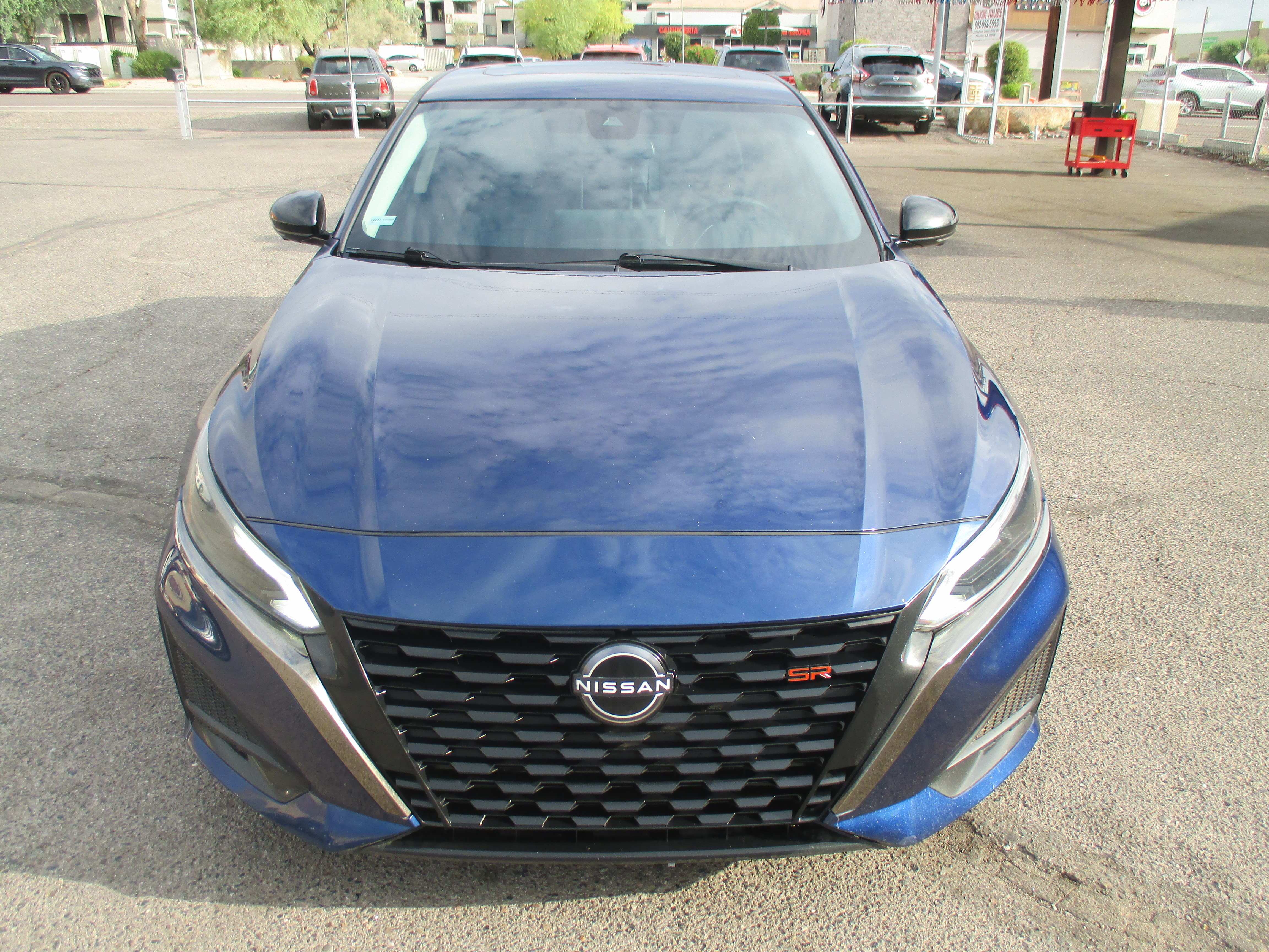 Used 2023 Nissan Altima 2.0 SR FWD image 18