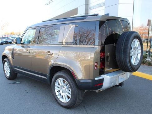 Used 2025 Land Rover Defender 110 S image 11