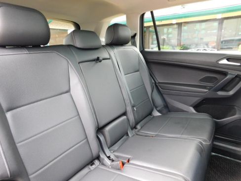 Used 2021 Volkswagen Tiguan SEL image 23