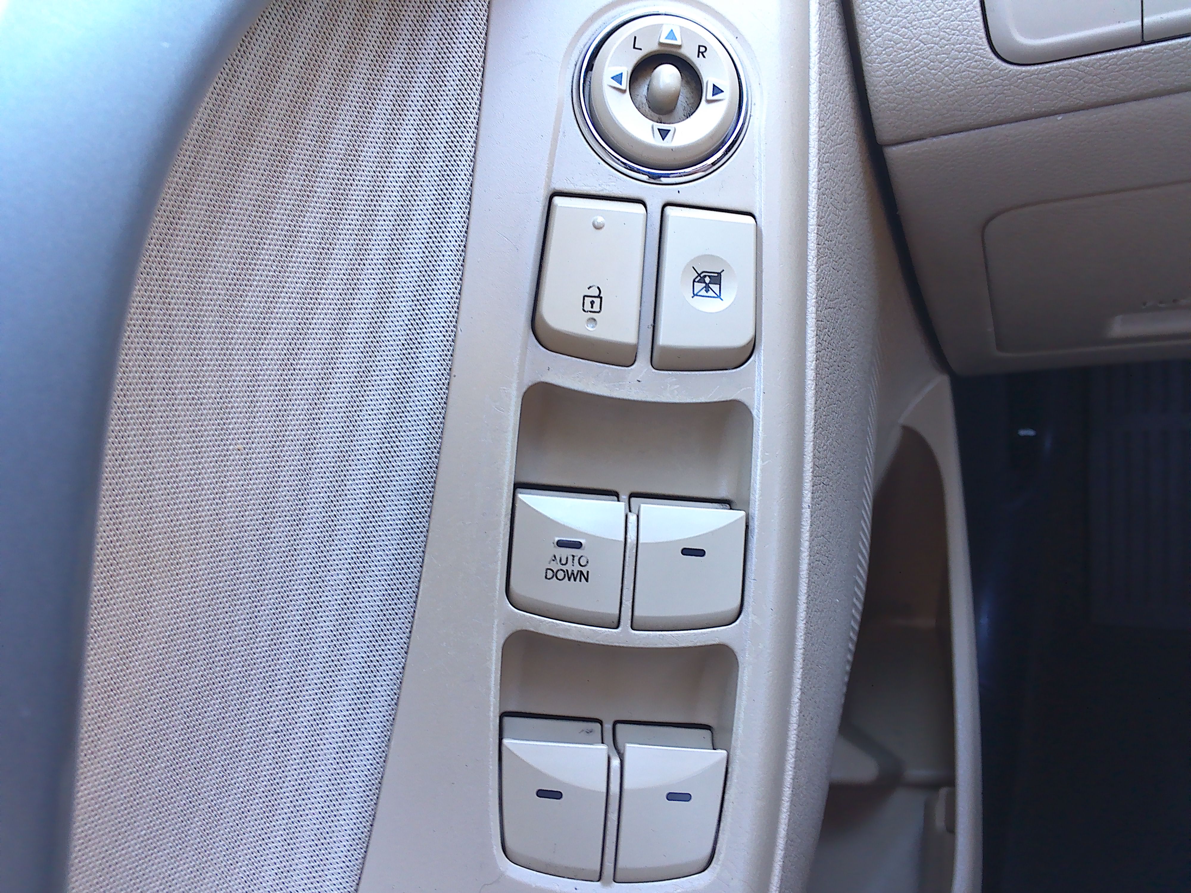 Used 2013 Hyundai Elantra GLS FWD image 23