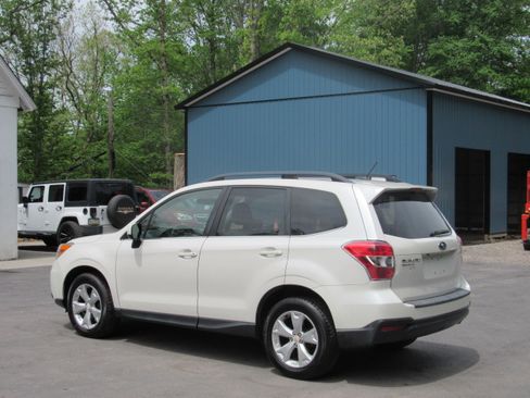 Used 2015 Subaru Forester 2.5i Limited AWD/4WD image 5