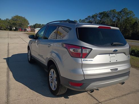 Used 2018 Ford Escape SE image 23