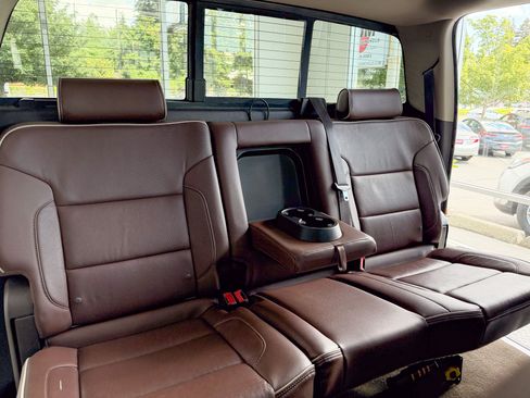 Used 2015 Chevrolet Silverado 1500 4x4 Crew Cab High Country image 15