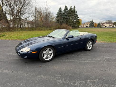 Used 1998 Jaguar XK8 image 3