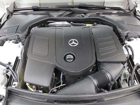 Used 2025 Mercedes-Benz C 300 image 33