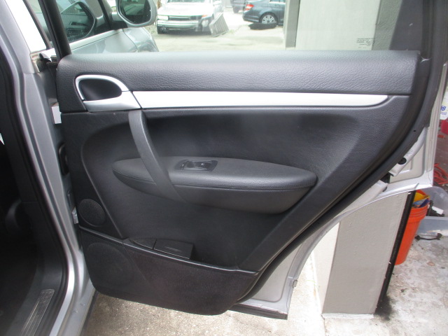 Used 2008 Porsche Cayenne S AWD/4WD image 11
