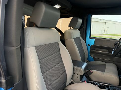 Used 2010 Jeep Wrangler 4WD Sport image 65