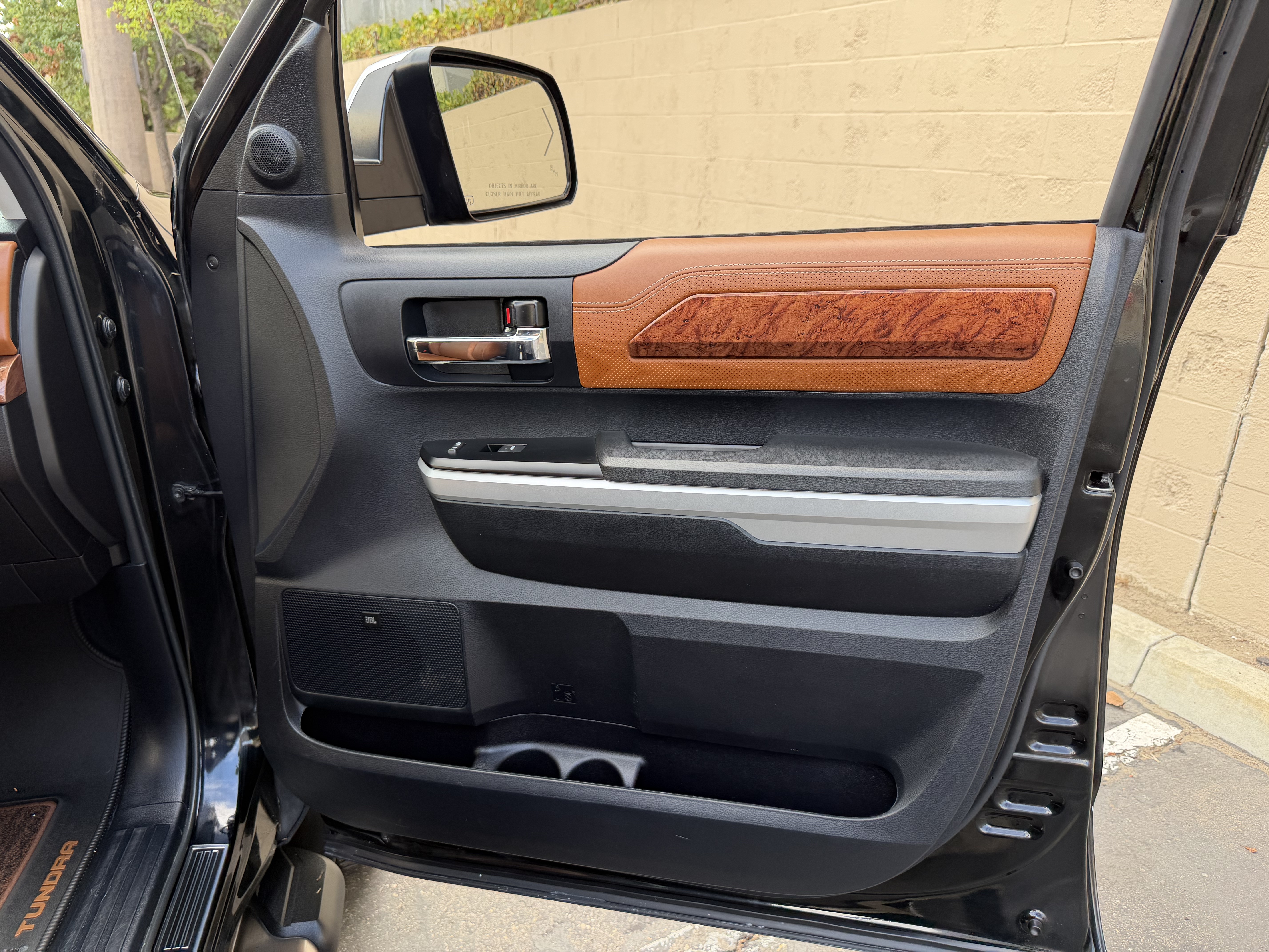 Used 2014 Toyota Tundra 1794 Edition AWD/4WD image 39