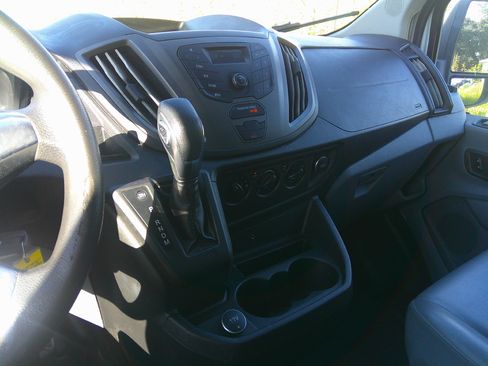 Used 2018 Ford Transit 150 XL image 16