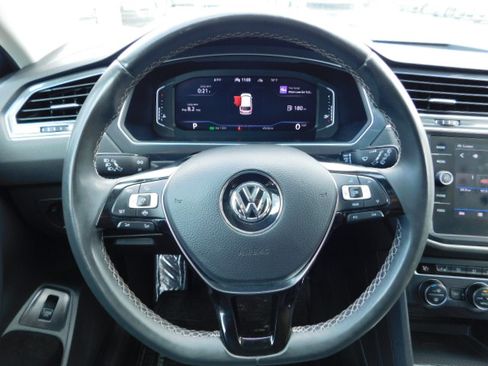 Used 2021 Volkswagen Tiguan SEL image 15