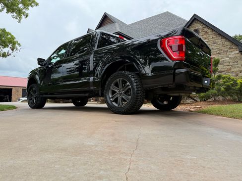 Used 2023 Ford F150 4x4 SuperCrew image 18