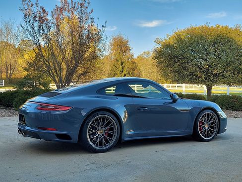 Used 2017 Porsche 911 Carrera 4S image 15