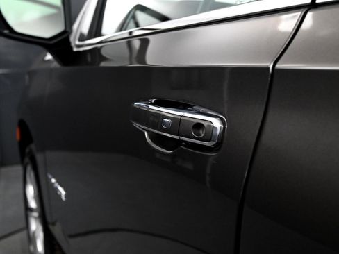 Used 2021 Chevrolet Tahoe High Country image 16