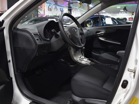Used 2010 Toyota Corolla S image 15