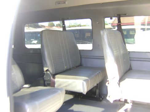 Used 2007 Ford E-250 and Econoline 250 Extended RWD image 16