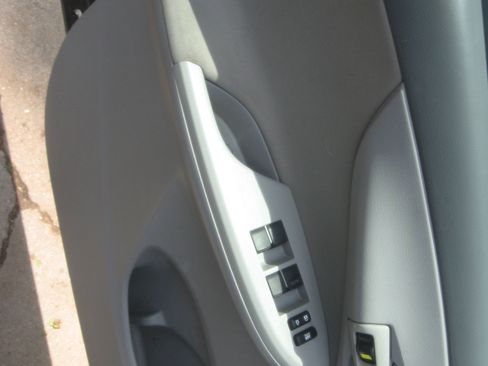 Used 2009 Toyota Corolla SE Sedan FWD image 8