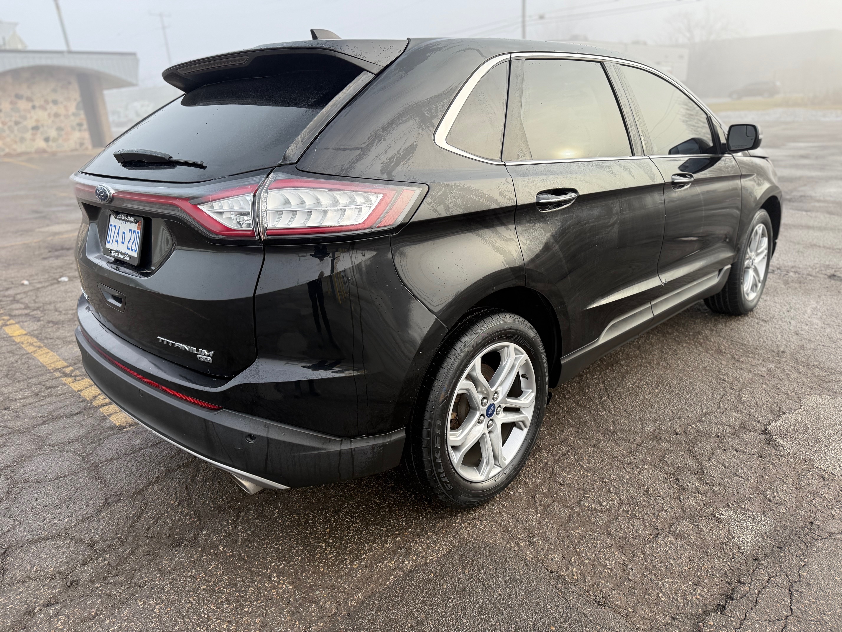 Used 2018 Ford Edge Titanium AWD/4WD image 6